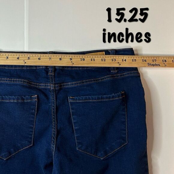 Tahari Kelly Mid-Rise Skinny Women Jeans Size 10/30 Dark Wash - Picture 7 of 13